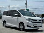 Toyota Noah Non Hybrid 2019