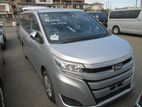 Toyota Noah non hybrid 2019