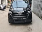 Toyota Noah non-hybrid 2020