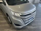 Toyota Noah Non Hybrid 2021
