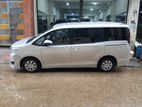 Toyota Noah NON HYBRID X PKG 2021