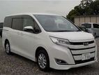 Toyota Noah Nonhybrid push 2 D.P 2021