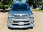 Toyota Noah Octane Drive 2003