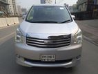 Toyota Noah Octane Drive- 2010