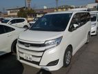 Toyota Noah Pearl 2021