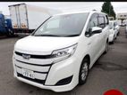 Toyota Noah Pearl hv 2019