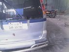 Toyota Noah . 1998