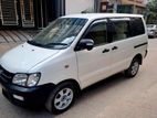 Toyota Noah ফ্যামিলি ব্যবহারিত 2001