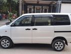 Toyota Noah ফ্যামিলি ব্যবহৃত 2001