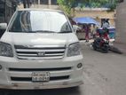 Toyota Noah preal colour 2005