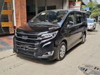 Toyota Noah PUSH 2021