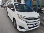 Toyota Noah push nonhybrid 2 D.p 2019