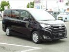 Toyota Noah push nonhybrid 2 D.p 2019