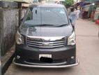 Toyota Noah push start 2010