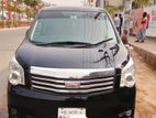 Toyota Noah push start si 2013