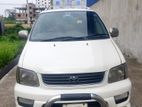 Toyota Noah Road Tourer 2001