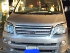Toyota Noah S Family Used Gold 2005