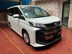 Toyota Noah S-G PKG PEARL / 2022