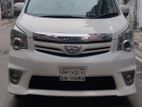 Toyota Noah S-i 2011