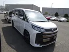 Toyota Noah S-Z HYBRID 20000KM 2023