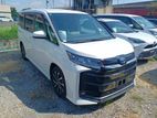 Toyota Noah S-Z HYBRID 2022