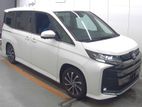 Toyota Noah S-Z Pearl 3/14000 km 2023