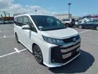 Toyota Noah S-Z Pearl 4.5/37k km 2022