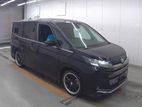Toyota Noah S Z Premium Hybrid 2023