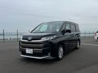 Toyota Noah SG HYB 4 POINT 2022