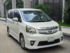 Toyota Noah SI-2 DOOR POWER 2010