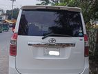 Toyota Noah si 2009