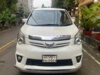 Toyota Noah SI 2010