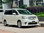 Toyota Noah Si 2010
