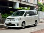 Toyota Noah Si 2010