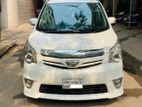 Toyota Noah Si 2011