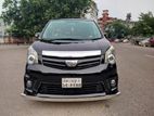 Toyota Noah SI 2011