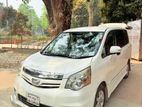 Toyota Noah S.I 2011