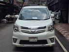 Toyota Noah si 2012