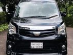 Toyota Noah Si- 2012