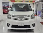 Toyota Noah Si 2013