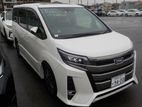 Toyota Noah SI 4.5 PEARL 2021