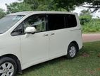 Toyota Noah SI Door Power 2010