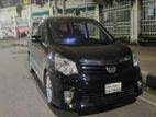 Toyota Noah Si G push 2011