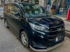 Toyota Noah Si OCTANE DRIVE 2017