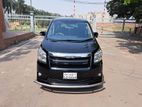 Toyota Noah SI - Package 2007