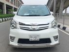 Toyota Noah Si-PACKAGE 2012