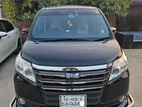 Toyota Noah Si PUSH HYBRID 2016