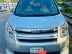 Toyota Noah si push start 2009