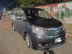 Toyota Noah si push start 2010