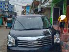 Toyota Noah si push start 2012